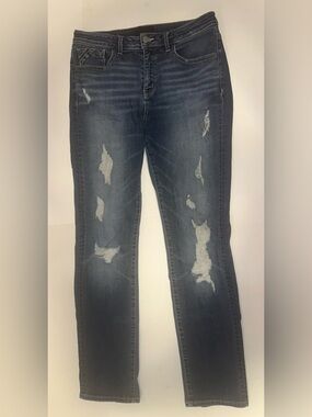 Buckle Black Curvy Straight Jeans Distressed Women’s Size 31x32 Blue Medium Wash
